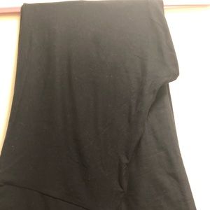LulaRoe Black TC leggings